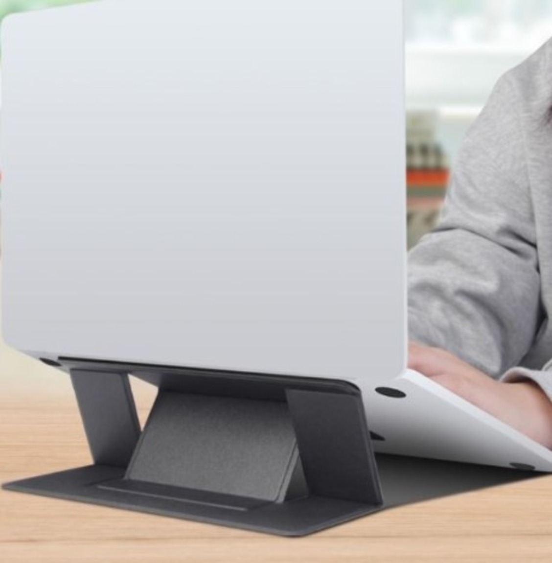 The Future of Corporate Gifting in Singapore: Tech, Personalisation, and Sustainability