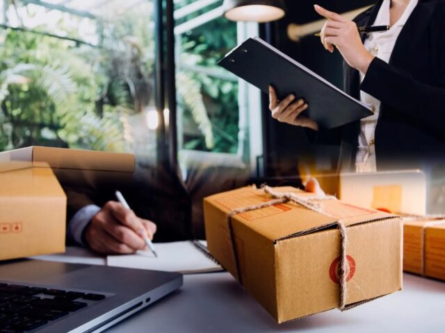 How to Choose the Right Corporate Gift Supplier in Singapore